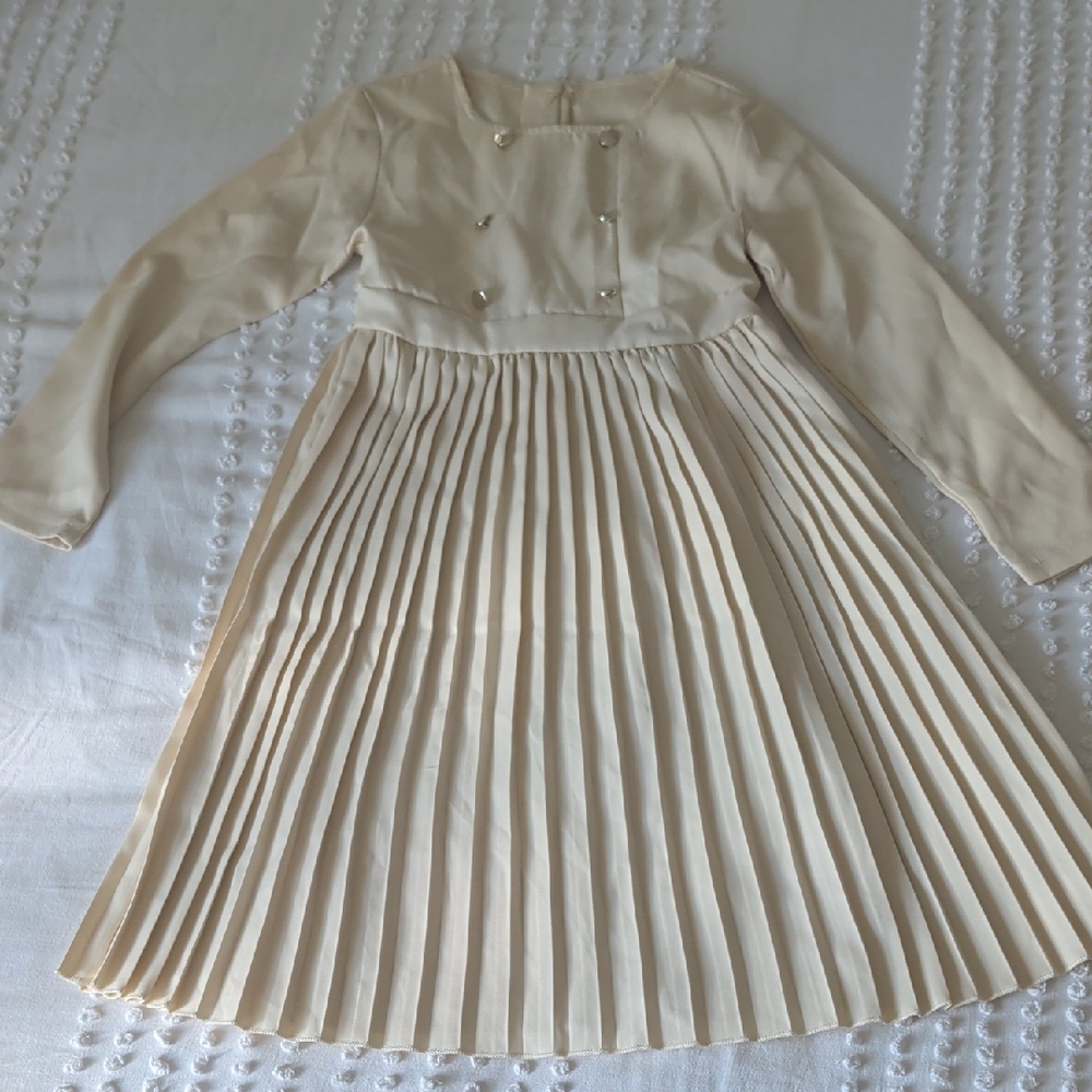 SHEIN Cream Pleated Kids Dress